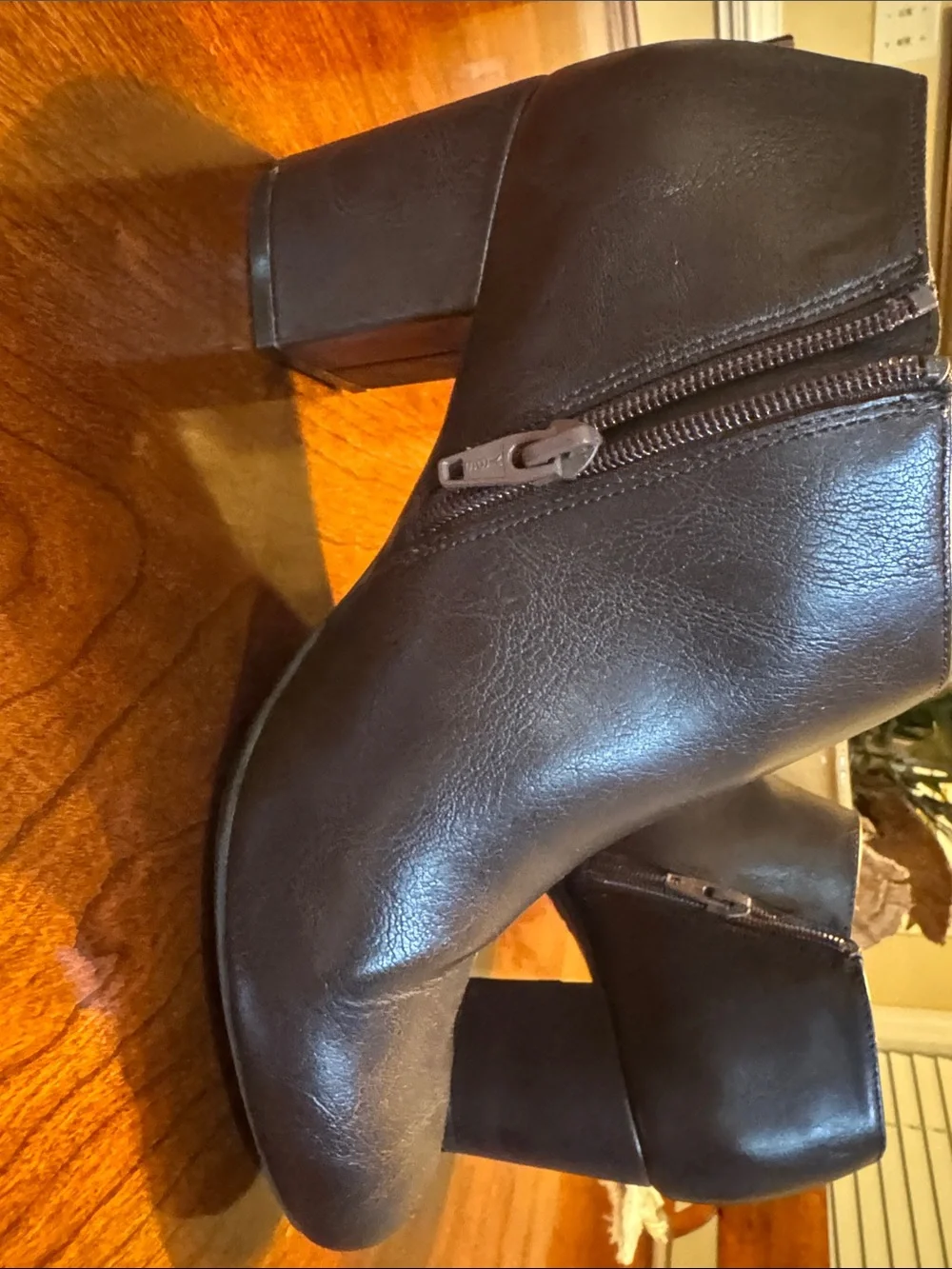 Life Stride Black Leather Block Heel Ankle Boots